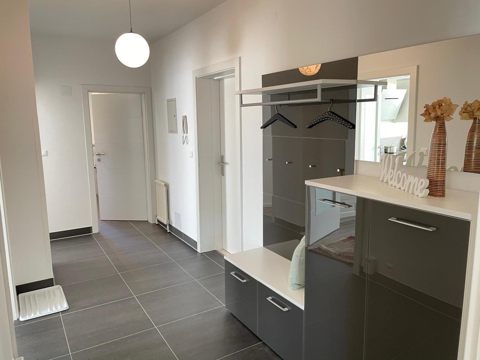 Apartment Velden - Angelika Berginz Velden am Woerthersee Exterior photo